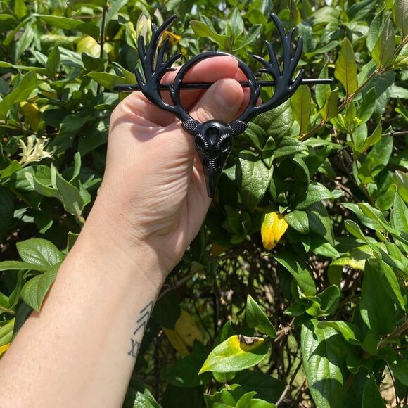 Gothic Black Antler Hair Accessory with matching hair pin Vintage inspired - Picture 6 of 7